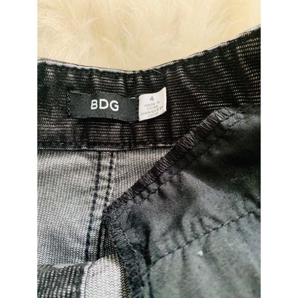 BDG SADIE denim skirt with buttons - Picture 8 of 9